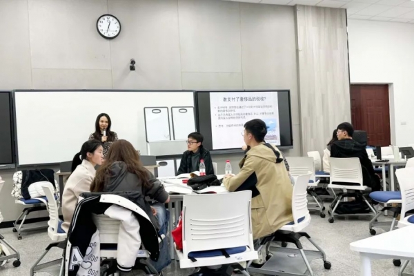 服务数字中国战略 电子科技大学副教授让“宝藏课堂”更有“科技味”